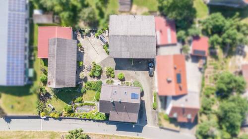 Das Anwesen von oben - 8 Zimmer Einfamilienhaus zum Kaufen in Seubersdorf in der Oberpfalz / Freihausen