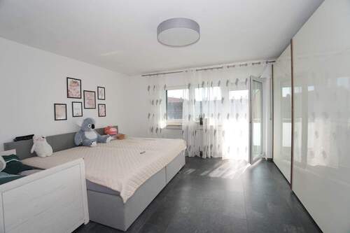Schlafzimmer 1 OG - 