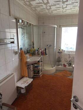 Bild 2 - Mehrfamilienhaus, Wohnhaus zum Kaufen in Gospenroda