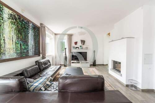 Bild 1 - Stilvolles Wohnen mit Gartenparadies - modernes EFH in Britz