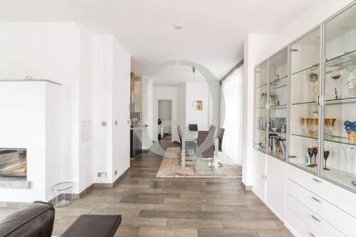 Bild 2 - 6 Zimmer Einfamilienhaus zum Kaufen in Berlin