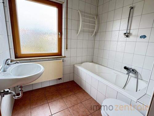 011CD3F5-4F99-45F5-91D7-44AE30BE7D19_1_105_c - 