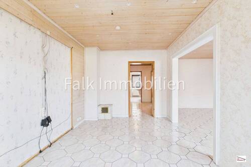 Schlafzimmer 1 mit Zugang Balkon Obergeschoss - 