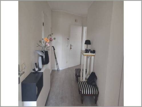 Flur - 3 Zimmer Etagenwohnung zum Kaufen in Bad Rothenfelde