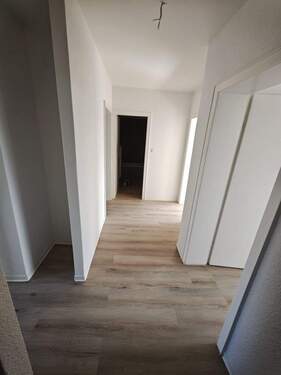 Flur.jpeg - **sanierte 3-Zimmer-Wohnung mit Balkon**