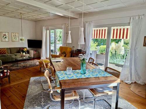 ..und Terasse - Einfamilienhaus mit 167,00 m² in Konstanz zum Kaufen