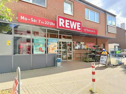 Außenansicht - Ca. 670 m² Verkaufsfläche 