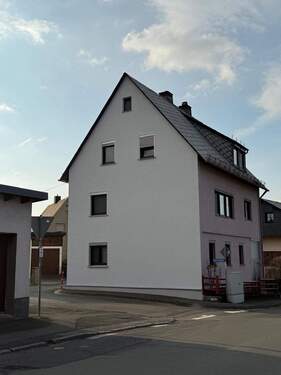 WhatsApp Image 2026-02-10 at 14.27.10 (23).jpeg - 6 Zimmer Mehrfamilienhaus, Wohnhaus zur Miete in Nordhalben