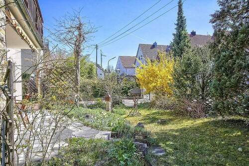 Der südliche Garten - 8 Zimmer Einfamilienhaus in München