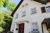 Haus Vorderansicht - Handwerker aufgepasst - Schnäppchenhaus mit viel Potential