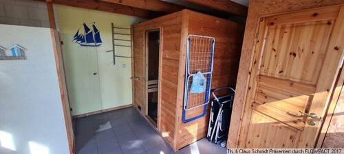 Saunabereich mit Dusche und WC - 