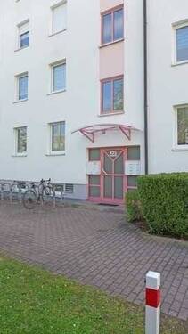 M608_Hauseingang_aussen - Etagenwohnung mit 79,70 m² in Nürnberg zum Kaufen