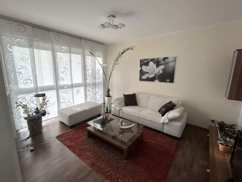 Wohnzimmer - 2 Zimmer Etagenwohnung in Nürnberg