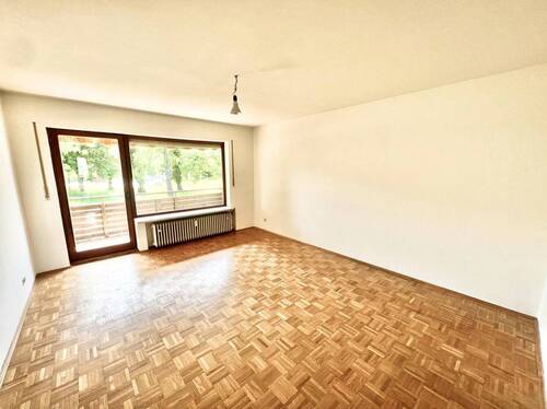 Wohnzimmer - 2 Zimmer Etagenwohnung in Benediktbeuern