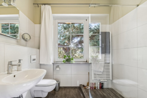 Badezimmer im Obergeschoss - 