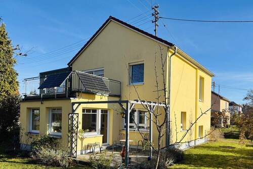 Süd-Westseite - Ein-Zweifamilienhaus in Kaufering