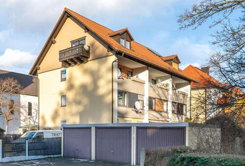 Die_Hausrueckseite - 7 Zimmer Mehrfamilienhaus, Wohnhaus zum Kaufen in München