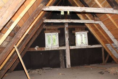 Dachstuhl talseits - 