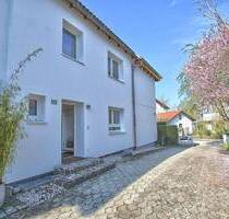 STARNBERG: ENERGETISCH MODERNISIERTE DOPPELHAUSHÄLFTE IN BEGEHRTER LAGE