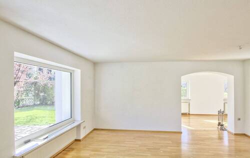 Das Wohnzimmer - 6 Zimmer Doppelhaushälfte in Starnberg