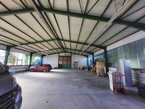 1 - Moderne & flexible Lagerhalle in Nidderau-Windecken - 300 m², teilbar ab 150 m²