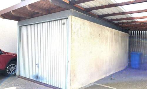 Garage - 5 Zimmer Mehrfamilienhaus, Wohnhaus zum Kaufen in Echzell