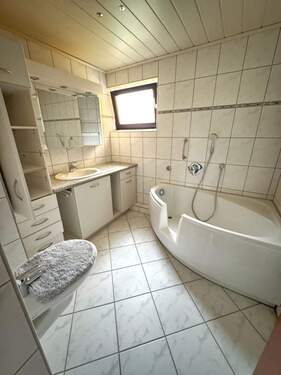 Schwalbenweg_15_06.10.202500006.jpeg - Etagenwohnung mit 85,00 m&sup2; in Waiblingen zum Kaufen