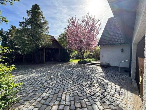 Hof & Carport - 