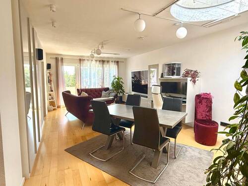 Titelbild - 3-Zimmerwohnung mit Weitblick und zwei TG-Stellplätzen