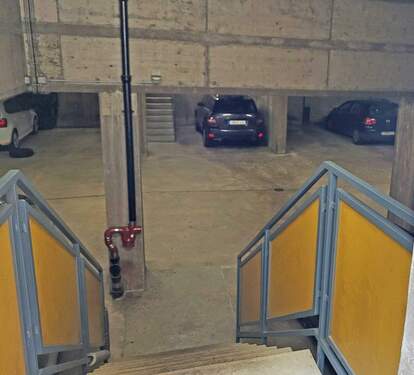 Ostend159-Treppe-zu-TG.jpg - 