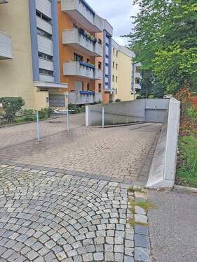 Ostend159_HausEingang_TG.jpg - 3 Zimmer Etagenwohnung zur Miete in Nürnberg