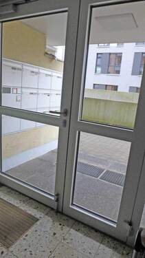 Ostend159_Eingang_innen.jpg - 3 Zimmer Etagenwohnung in Nürnberg