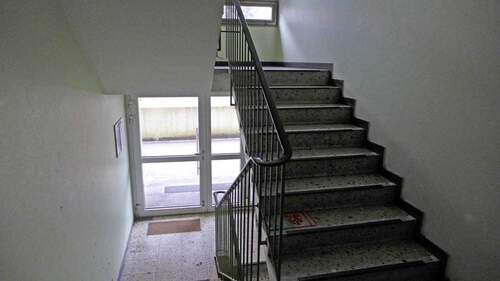 Ostend159_Treppenhaus.jpg - Etagenwohnung mit 89,00 m² in Nürnberg zur Miete