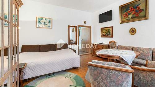 1. OG Schlafzimmer 2 - 