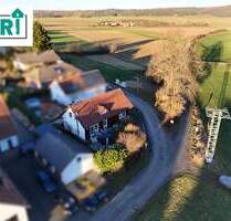 Gepflegtes Einfamilienhaus mit Kamin, Garten & Terrasse - energieeffizient beheizt über Nahwärme - Rauschenberg / Schwabendorf