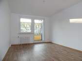 Wohnzimmer - WG gesucht! 3 Zimmer - 339,00&nbsp;EUR Kaltmiete, ca.&nbsp; 60,50&nbsp;m&sup2;&nbsp;Wohnfl&auml;che