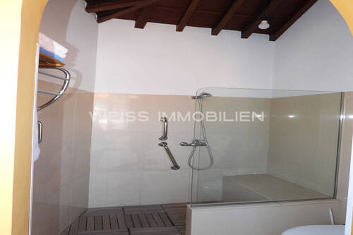 Große stilvolle Duschkabine - 