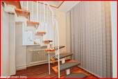 Treppenaufgang zum Spitzboden - 