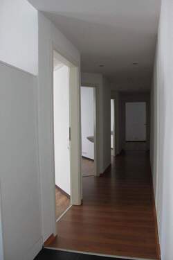 Flur zu den Zimmern - 