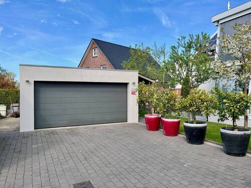 Garage - 