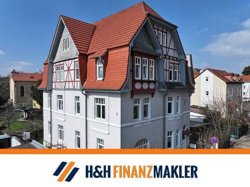 Titelbild - Stilvoll wohnen in Gotha-Nord: Lichtdurchflutete 5-Raum-Altbauwohnung mit 111 m²!