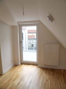 Zimmer mit Zugang zum Balkon - 