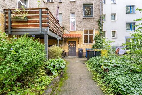 Hofsituation - Einfamilienhaus zum Kaufen in Berlin