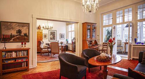 Zimmer - Bezugsfreie Stuckwohnung nahe Theodor-Heuss-Platz - Stilvoll wohnen im Altbau!