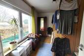 Bungalow 1 Ankleideraum.jpg - 