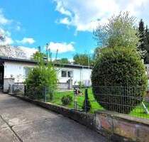 Großzügiges Wohnen nahe der Lahn - saniertes Bungalow-Ensemble mit Nebengebäude! - Gießen / Inselweg Wieseck