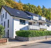 Hochwertige 2-Zimmer-Dachgeschosswohnung mit PKW-Stellplatz und großem Südwest-Balkon in begehrter Lage von Bielefeld-Gadderbaum