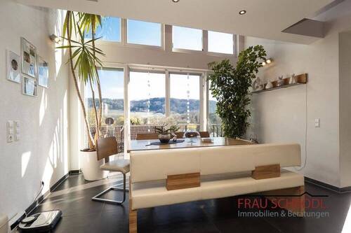 Bild 1 - Traumhaftes Zweifamilienhaus mit Panoramaausblick - Wohnen für Generationen Rielasingen-WORBLINGEN