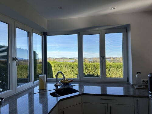 Ausblick Küche - 6 Zimmer Einfamilienhaus in Rimsting