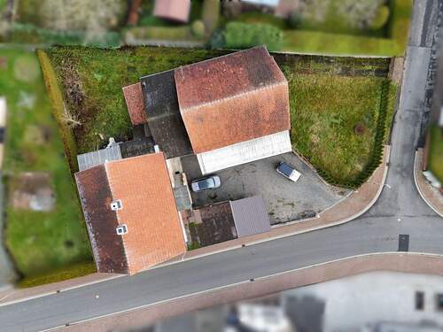 Vogelperspektive - 7 Zimmer Einfamilienhaus zum Kaufen in Kirchhain / Emsdorf